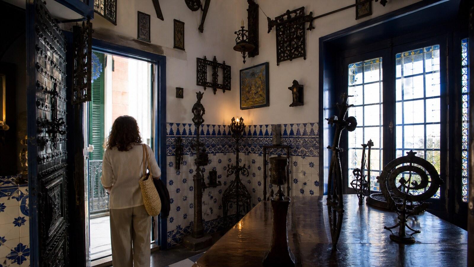 Cau Ferrat and Maricel Museum in Sitges: Half-Day Route